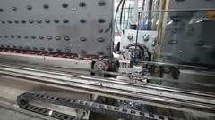 ガラス カーテン・ウォール